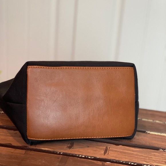 Cute Tommy Hilfiger Black Handbag - Picture 3 of 13